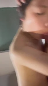 04年反差清纯女大我可以射在里面嘛～